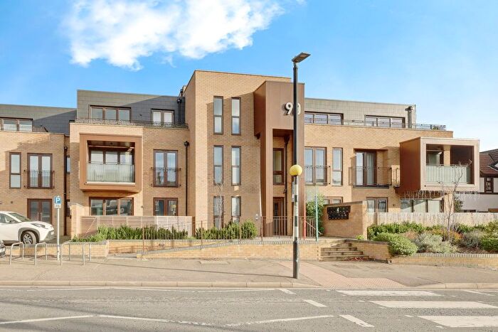 1 Bedroom Flat For Sale In High Road, Benfleet, SS7