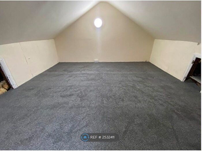 3 Bedroom Terraced House To Rent In Esk Street, Middlesbrough, TS3