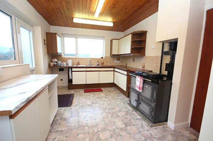 2 Bedroom Bungalow For Sale In Birkdale Road, Broadstone, Dorset, BH18
