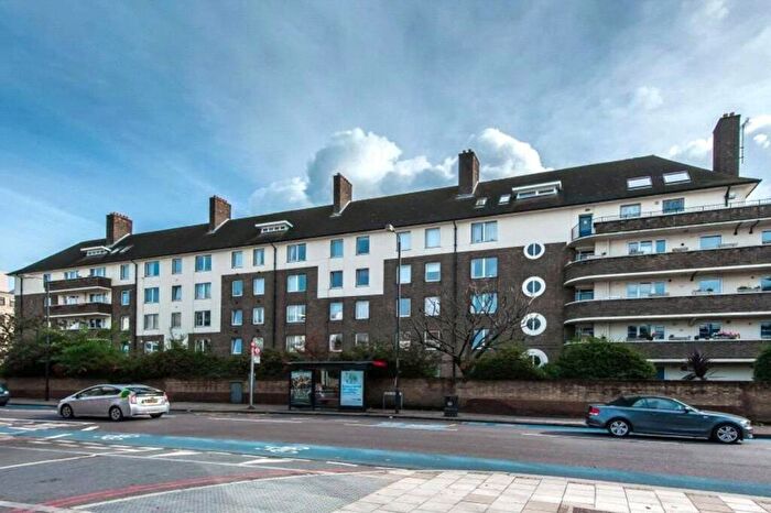 1 Bedroom Flat To Rent In York Road, Battersea, London, SW11