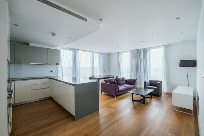 3 Bedroom Flat To Rent In Camley Street, London, N1C