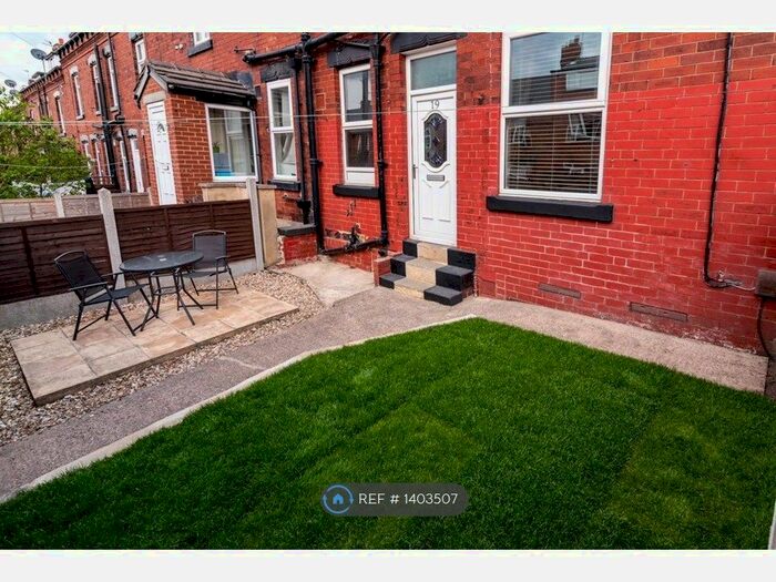 3 Bedroom Terraced House To Rent In Swallow Avenue, Leeds, LS12