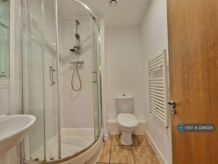 2 Bedroom Flat To Rent In Central House, London, E15