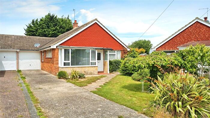 3 Bedroom Bungalow For Sale In Ashmere Gardens, Middleton-On-Sea, Bognor Regis, PO22