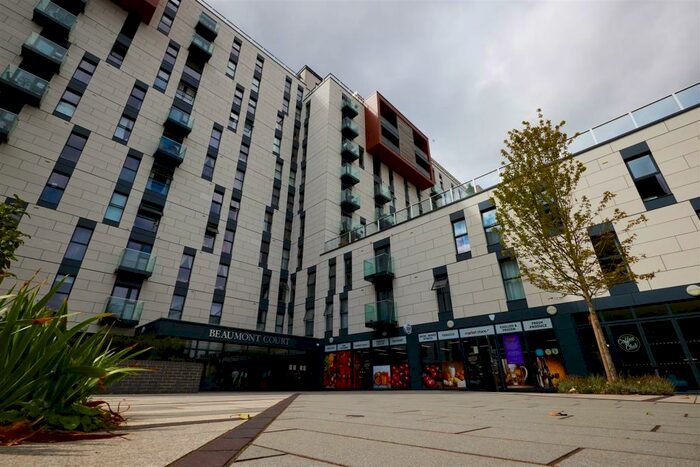 2 Bedroom Apartment To Rent In Victoria Avenue, Southend-On-Sea, SS2