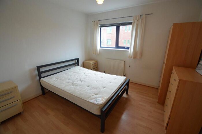 2 Bedroom Flat To Rent In Bold Street, Hulme, Manchester, M15