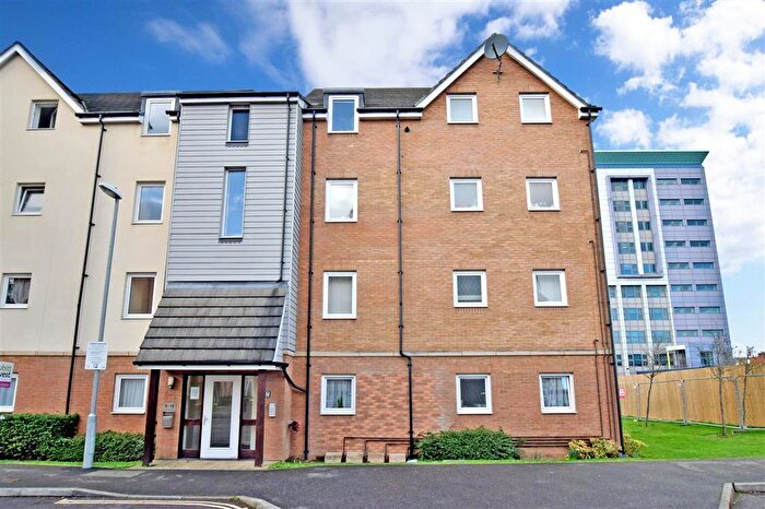 2 Bedroom Apartment To Rent In Tudor Crescent, Portsmouth, PO6