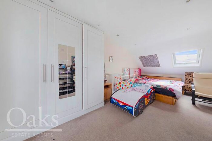 4 Bedroom Terraced House To Rent In Teevan Road, Addiscombe, Croydon, CR0