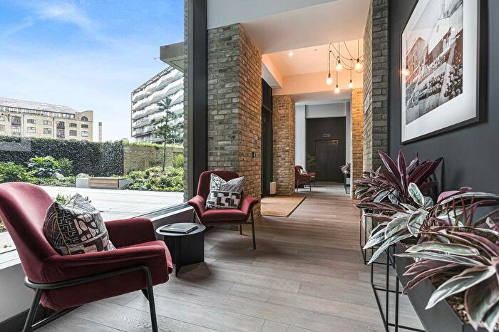 1 Bedroom Flat For Sale In Apartment Emery Wharf Emery Way, Wapping, E1W