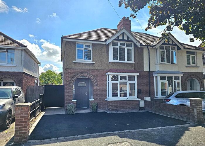 3 Bedroom Semi Detached House For Sale In Newark Road, Gloucester, GL1