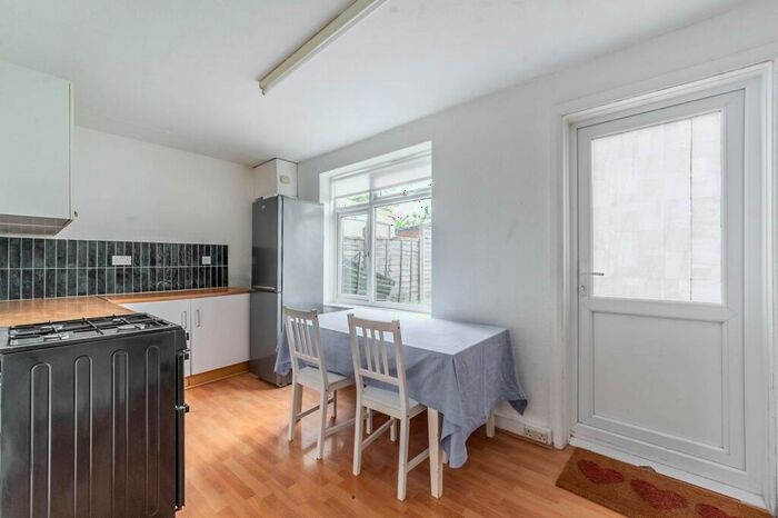 3 Bedroom Semi-Detached House To Rent In Honeypot Lane, Stanmore, HA7