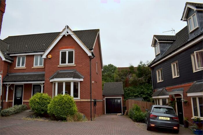 3 Bedroom Semi-Detached House To Rent In Foxley Place, Loughton, Milton Keynes, MK5