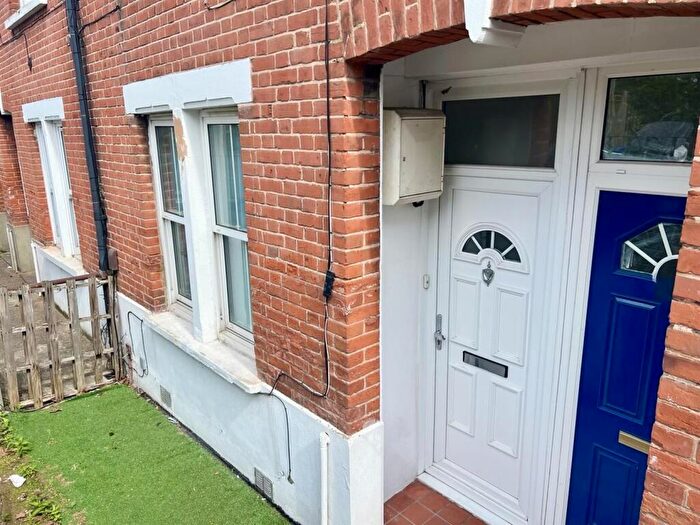 1 Bedroom Maisonette To Rent In Princess Road, Croydon, CR0