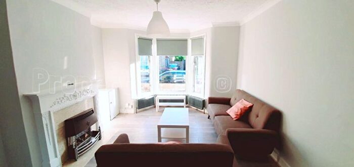 3 Bedroom Property To Rent In Tachbrook Road, Cowley, Uxbridge, UB8