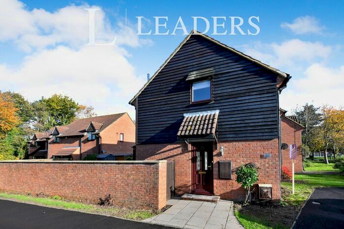 2 Bedroom End Of Terrace House To Rent In Lower Meadow, Cheshunt, Waltham Cross, EN8