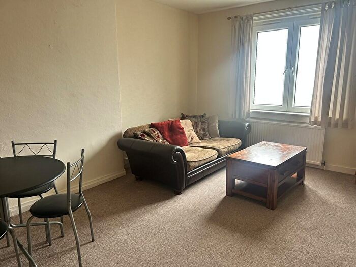 2 Bedroom Flat To Rent In Middlefield Terrace, Aberdeen, AB24