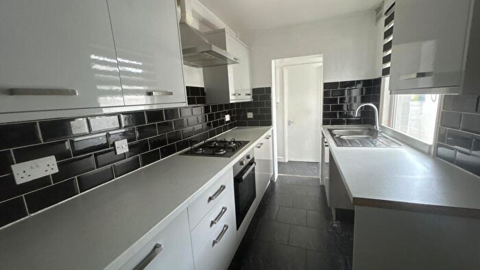 3 Bedroom Semi-Detached House To Rent In Dover Road East, Gravesend, Kent, DA11
