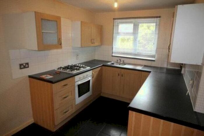 2 Bedroom Maisonette To Rent In Treynham Close, Wolverhampton, WV1