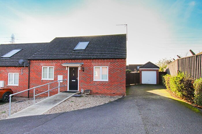 2 Bedroom Semi Detached Bungalow For Sale In Whitley Close, Irthlingborough, NN9