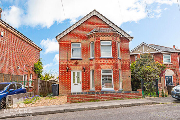 2 Bedroom Detached House For Sale In Nursery Road, Bournemouth, BH9