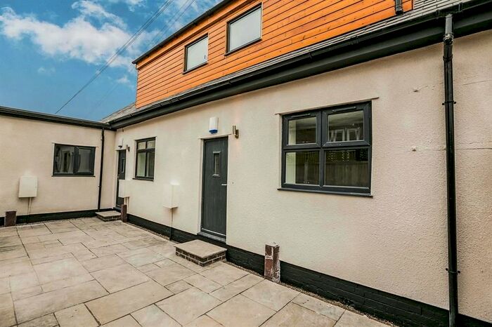 2 Bedroom Flat To Rent In Holly Bank, Church Street, Frodsham, WA6