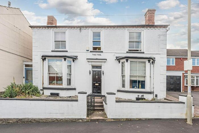 4 Bedroom Detached House For Sale In High Street, Wollaston, DY8