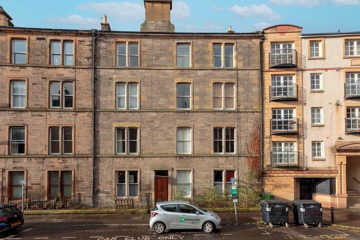 2 Bedroom Flat To Rent In Blackwood Crescent, Newington, Edinburgh, EH9