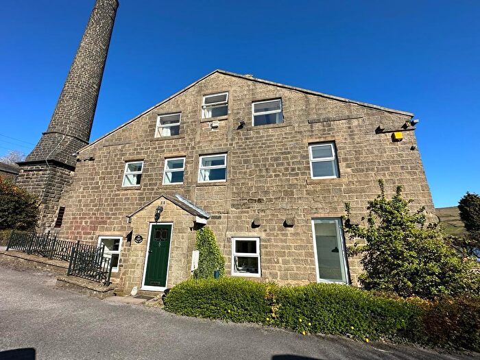 3 Bedroom End Of Terrace House To Rent In Denholme Road, Oxenhope, BD22