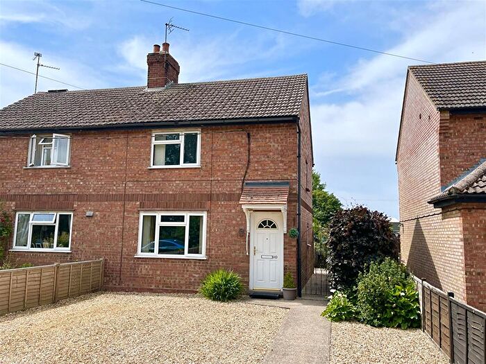 3 Bedroom Semi-Detached House For Sale In Broad Lane, Moulton, Spalding, PE12