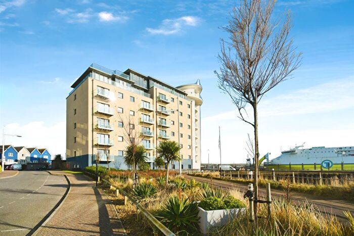 2 Bedroom Flat To Rent In West Quay, Newhaven, BN9