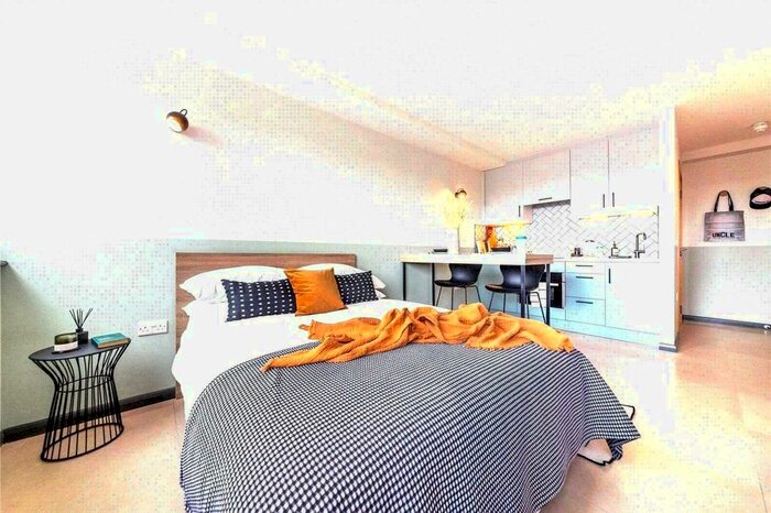 Studio To Rent In Uncle Stockwell, Courland Grove, London, SW8