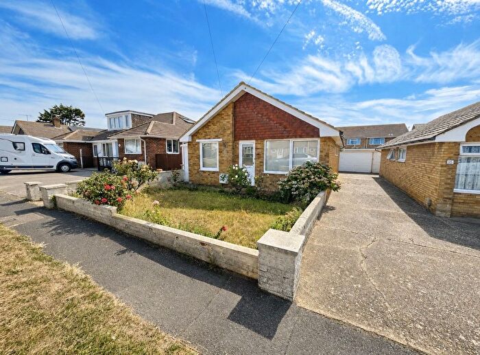 3 Bedroom Detached Bungalow For Sale In Phyllis Avenue, Peacehaven, BN10