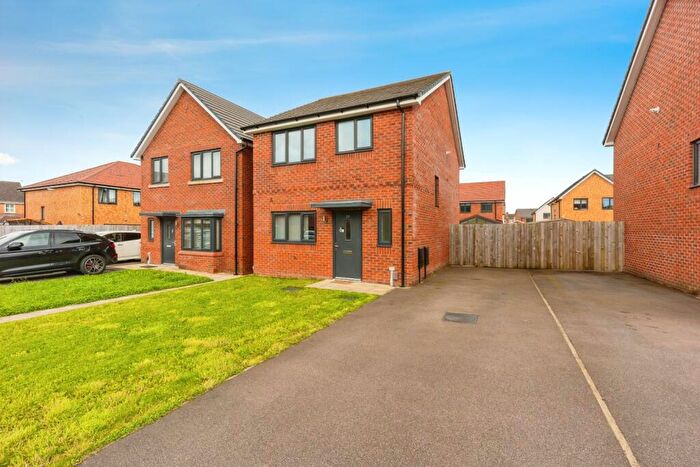 3 Bedroom Detached House To Rent In Weaving Way, Manchester, Greater Manchester, M18