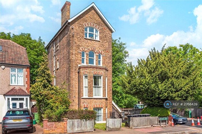 2 Bedroom Flat To Rent In Bromley Grove, Bromley, BR2