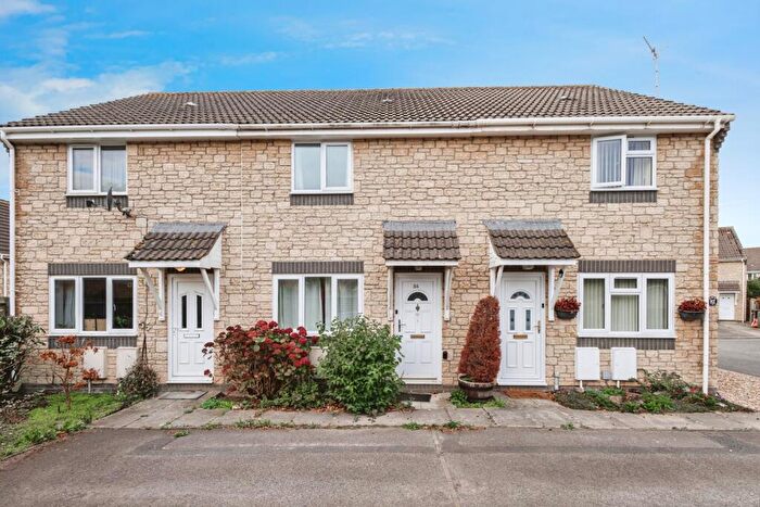 2 Bedroom Terraced House For Sale In Hawthorn Crescent, Yatton, Bristol, Somerset, BS49