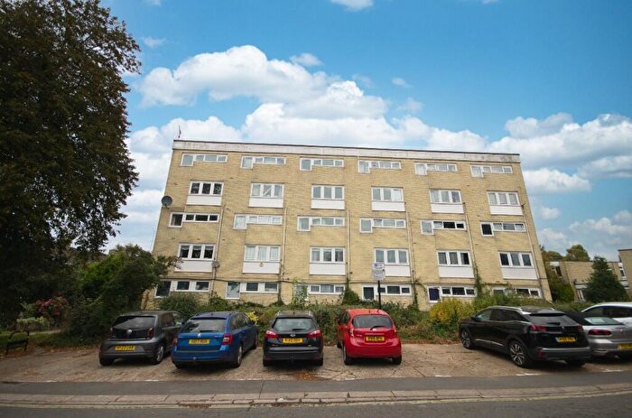 2 Bedroom Duplex For Sale In Taranto Road, Lordswood, Hampshire, SO16