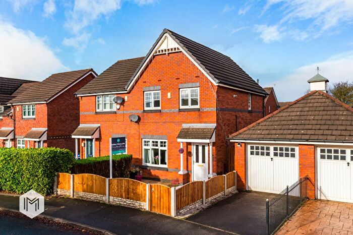 3 Bedroom Semi-Detached House For Sale In Dixon Green Drive, Farnworth, Bolton, Greater Manchester, BL4