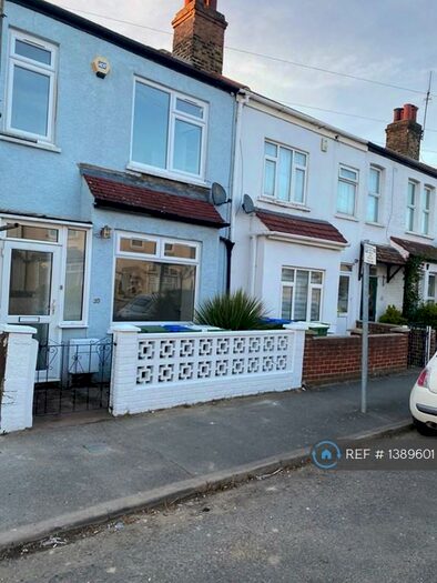 3 Bedroom Terraced House To Rent In Overton Road, London, SE2
