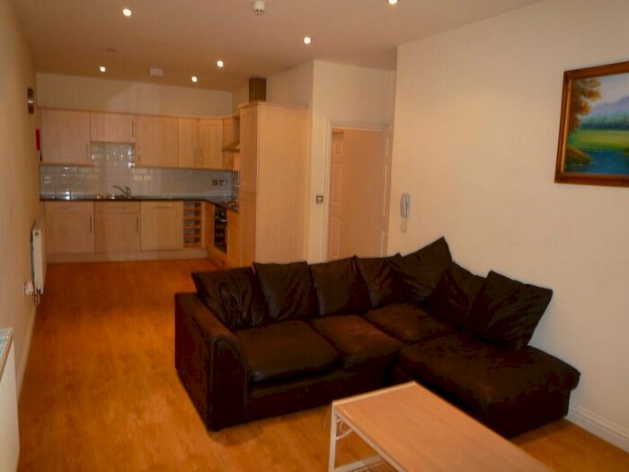 1 Bedroom Flat To Rent In Bute Street, Cardiff, CF10