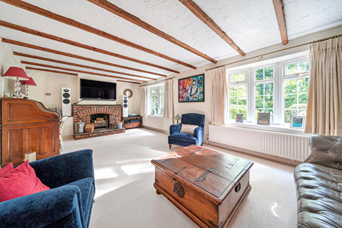 4 Bedroom Detached House For Sale In Templewood Lane, Stoke Poges, Buckinghamshire, SL2