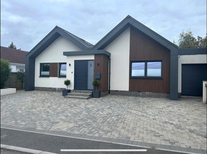 4 Bedroom Bungalow To Rent In Broad Lane, North Baddesley, Southampton, Hampshire, SO52