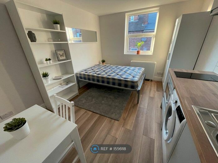 Studio To Rent In Albert Road, Manchester, M19