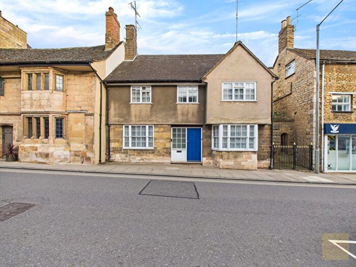 4 Bedroom Terraced House For Sale In St. Pauls Street, Stamford, PE9