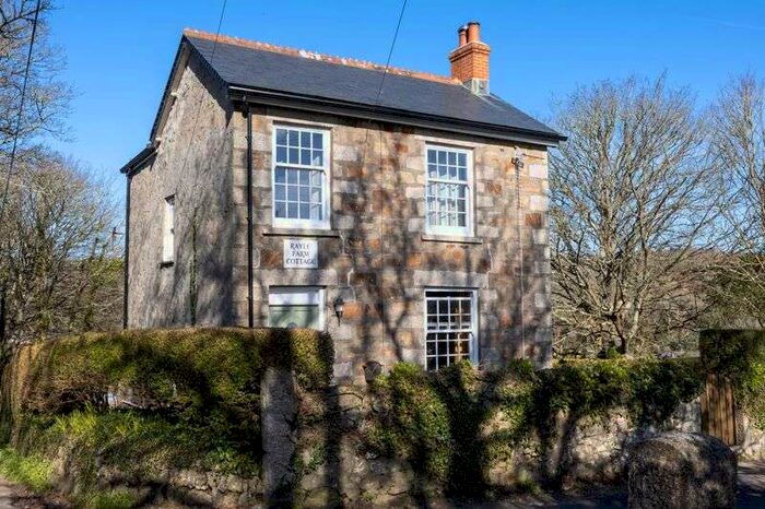 3 Bedroom Property For Sale In Bridge Hill, Redruth, TR16