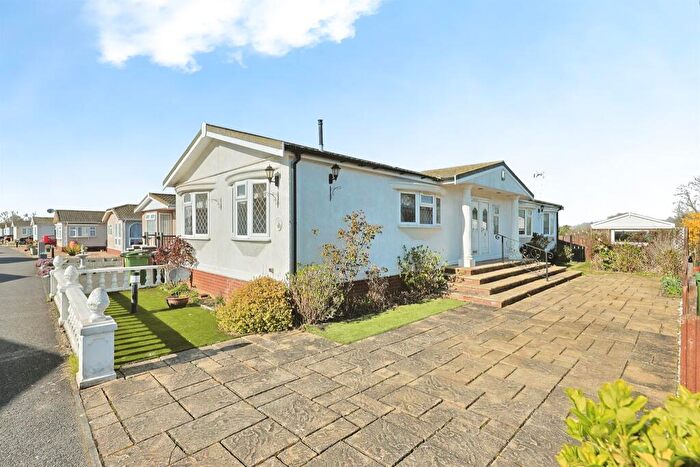 2 Bedroom Detached Bungalow For Sale In Plumtree Mobile Home Park, Marham, King's Lynn, PE33