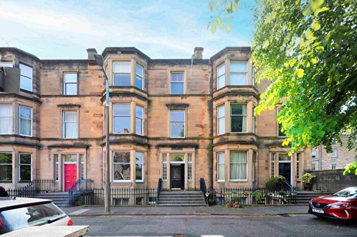 2 Bedroom Flat To Rent In Grosvenor Gardens, Edinburgh, EH12