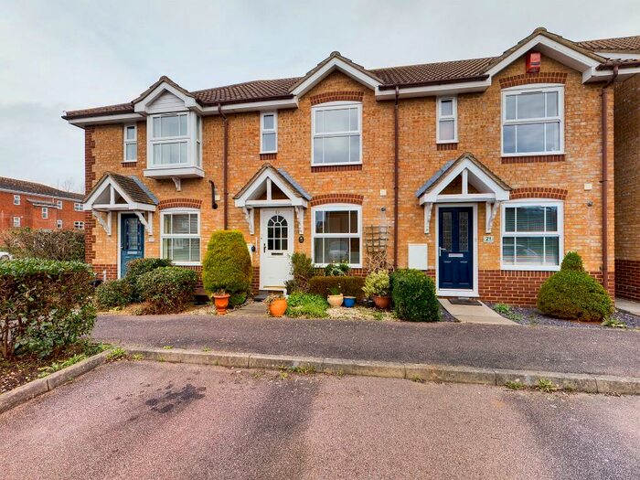 2 Bedroom Terraced House To Rent In Guillemot Way, Aylesbury, Buckinghamshire, HP19