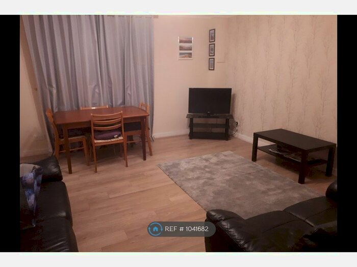 2 Bedroom Flat To Rent In Back Hilton Road, Aberdeen, AB25
