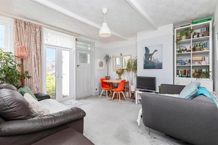 1 Bedroom Apartment For Sale In Ladysmith Road, Brighton, BN2