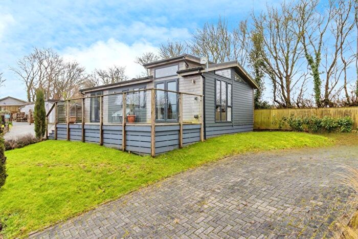 2 Bedroom Property For Sale In Denbury Road, Ogwell, Newton Abbot, Devon, TQ12